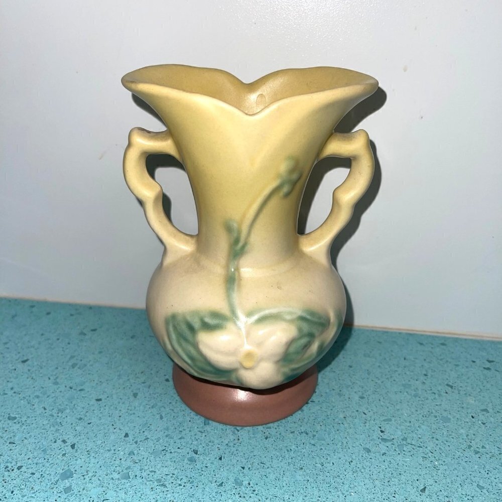 Hull Flower Vase Ceramic Vintage Two Handle Decorative Yellow Green Made In USA - Picture 7 of 7
